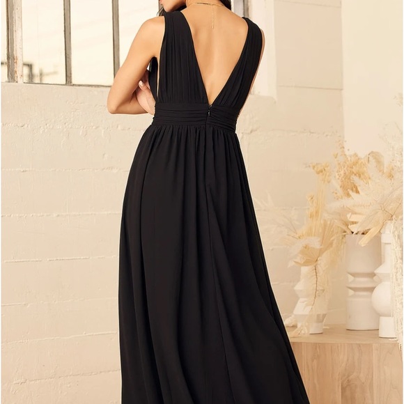 Dress - Picture 2 of 4